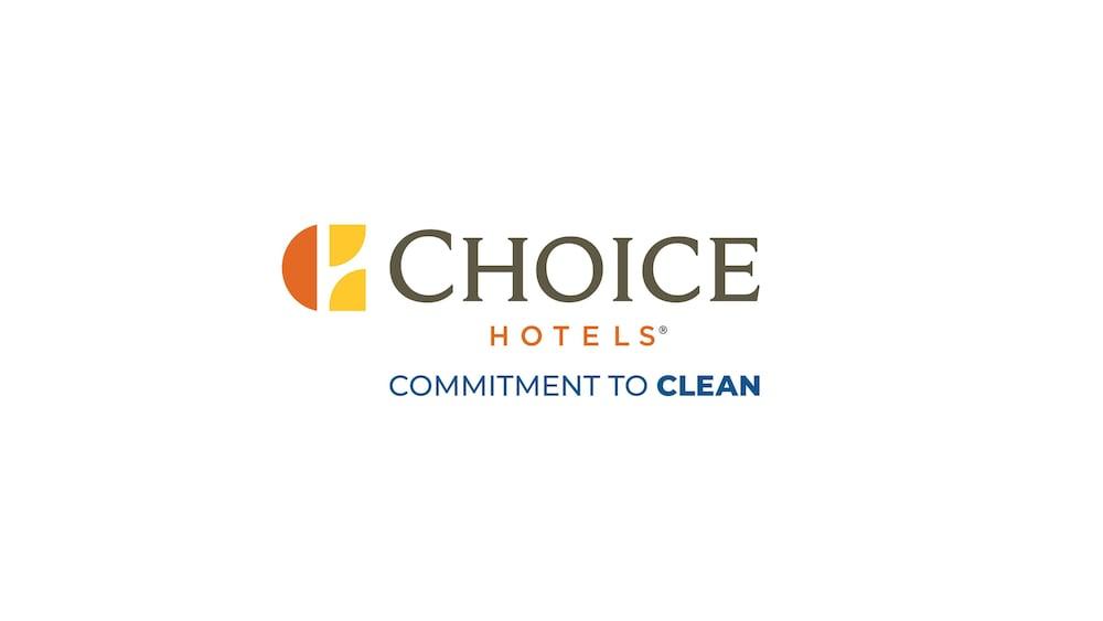 Quality Inn & Suites Lincoln Near I-55 Ngoại thất bức ảnh