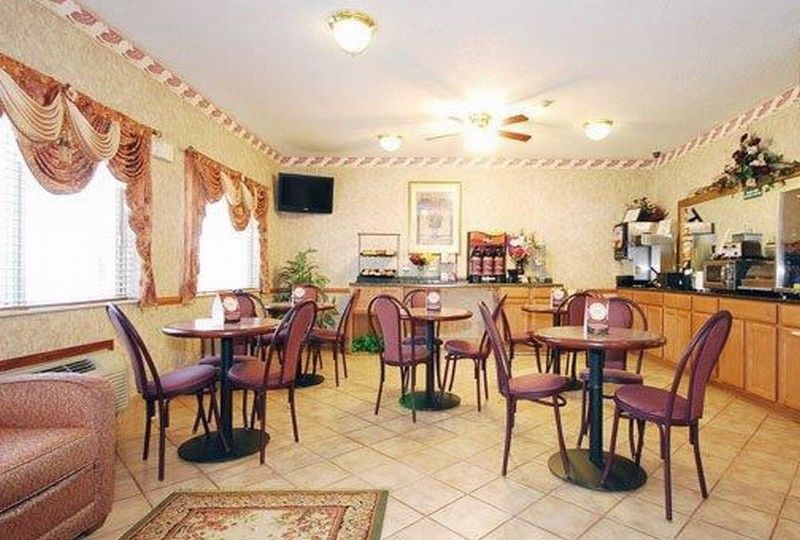 Quality Inn & Suites Lincoln Near I-55 Ngoại thất bức ảnh